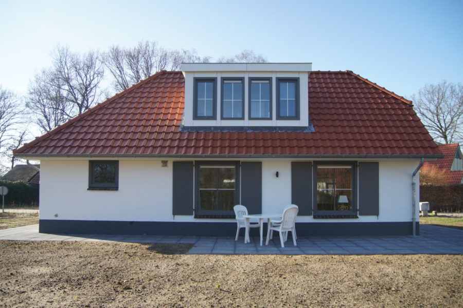 25 Zijkant landhuis